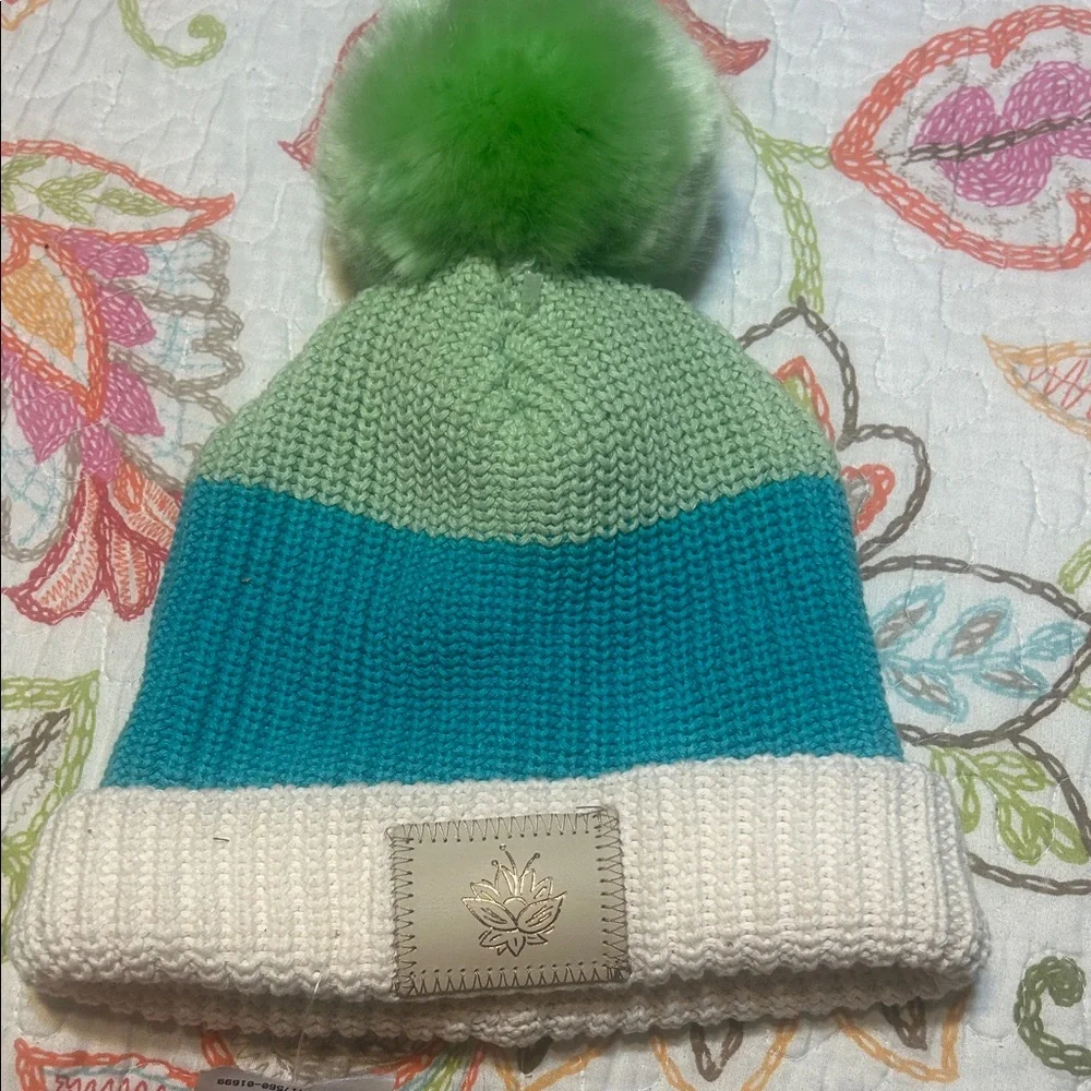 Love Your Melon Disney Tiana Princess and the Frog Girls Pom Beanie Hat